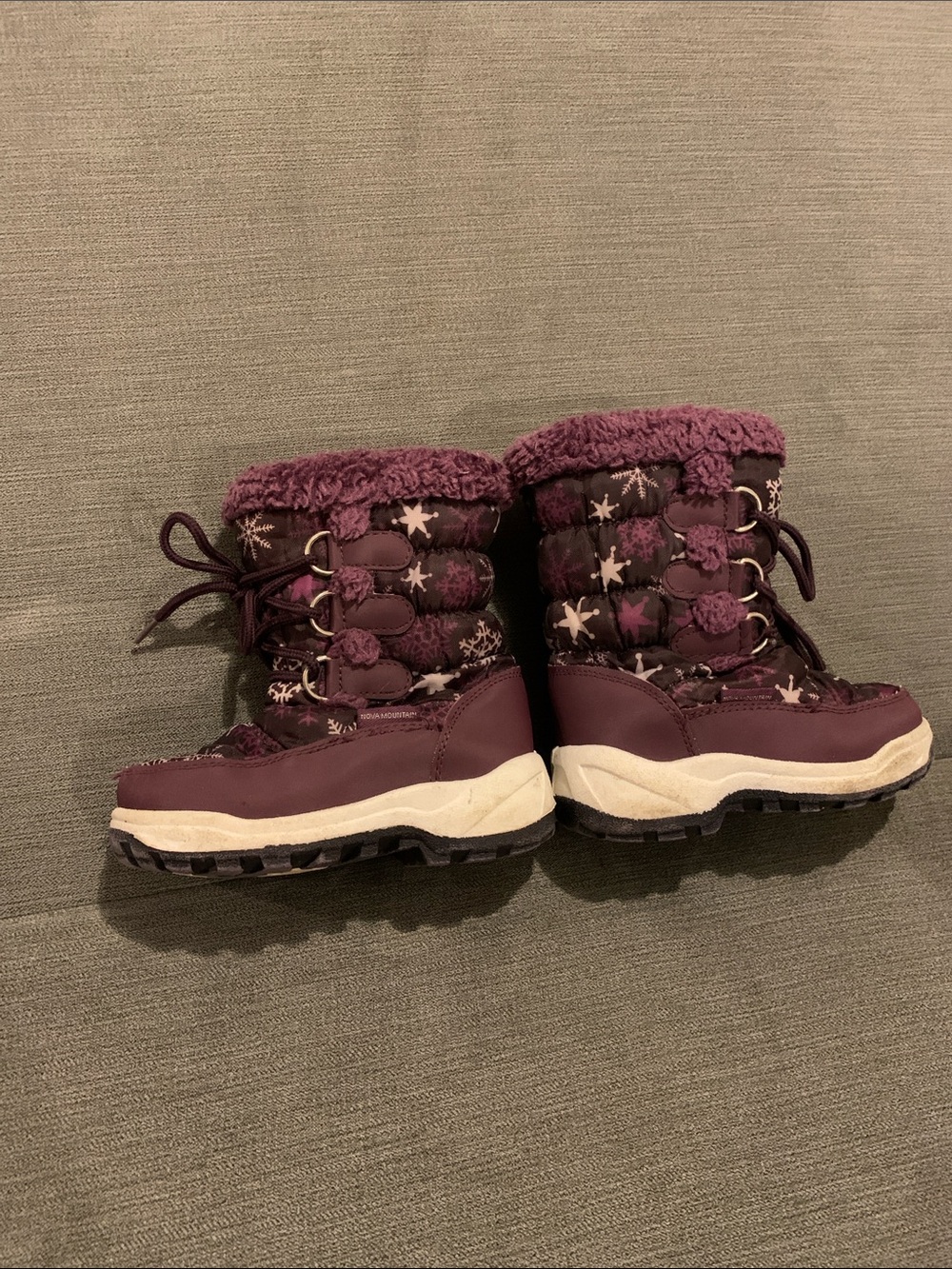 Winter Snow Boots Girls Size 8 Kids Purple Star Nova Mountian